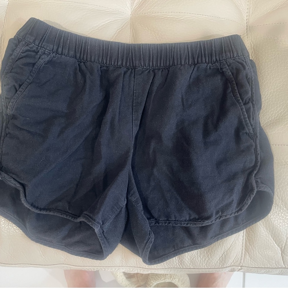 Madewell soft pull on shorts